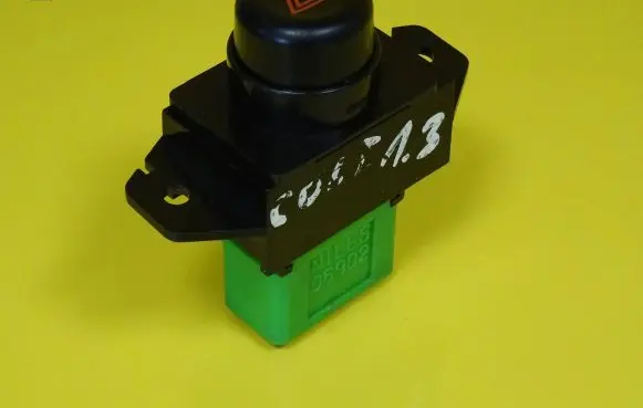 Mitsubishi Colt Hazard light switch 06902