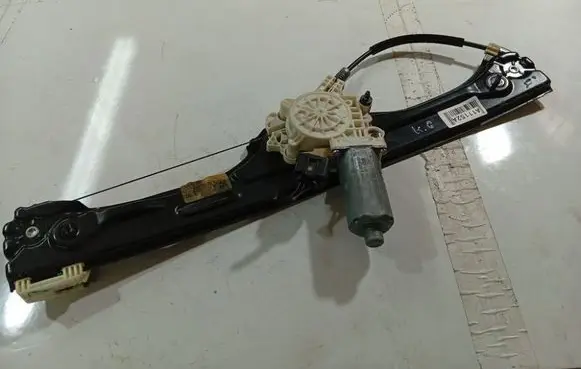 BMW X5 E70 Sliding door window regulator with motor 7137029S