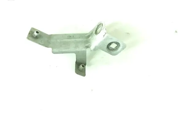 Porsche Cayenne (92A) Fender mounting bracket 7P5805604