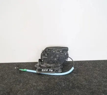 BMW X1 F48 F49 Front door lock 7281934