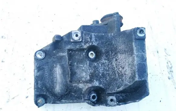Audi A4 S4 B5 8D Engine mounting bracket 038260885c