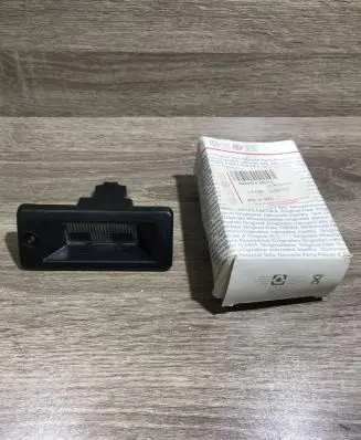 Volkswagen Caddy Number plate light 6k9943021