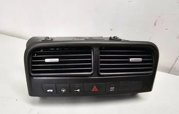 Fiat Punto (199) Dash center air vent grill 735386328 ST4191