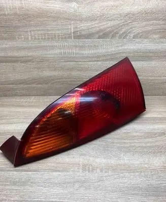 Ford Focus Rear/tail lights XS4X13405