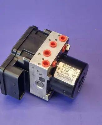 Renault Megane III ABS Pump 95CT2AAY2 476608247R 10021203404