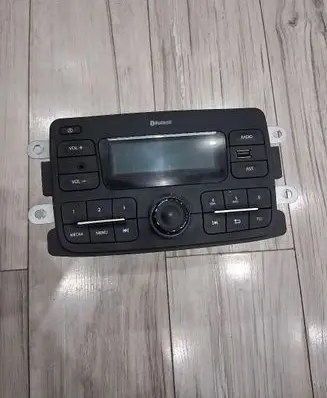Dacia Sandero II Radio/CD/DVD/GPS head unit 281156864R