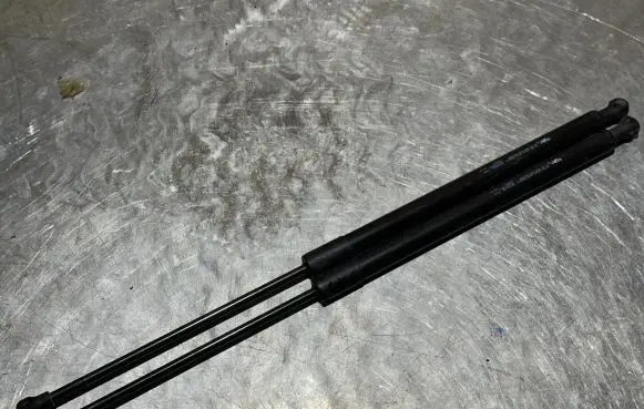 Citroen C3 Picasso Tailgate/trunk strut/damper 9681486580