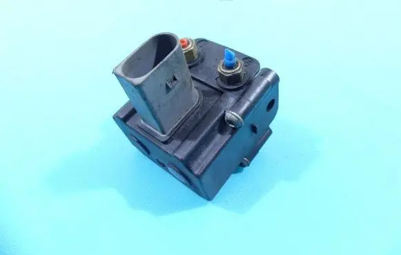 BMW X5 E70 Front shock absorber actuator solenoid EB-MV-0586-A IMPRK1316938