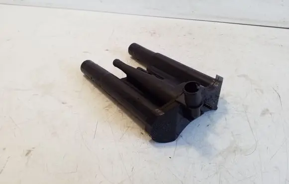 Jaguar XJ X351 Oil breather separator 9X206A785CB