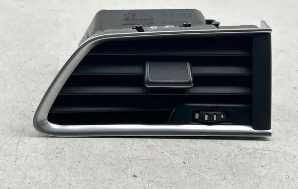Peugeot 508 Dashboard side air vent grill/cover trim 9686445377 A1010108