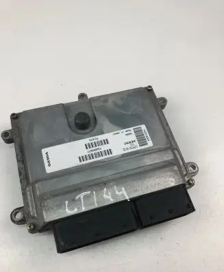 Volvo V50 Engine control unit/module ECU P30650677