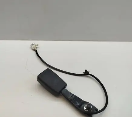 Mitsubishi Pajero Front seatbelt buckle 