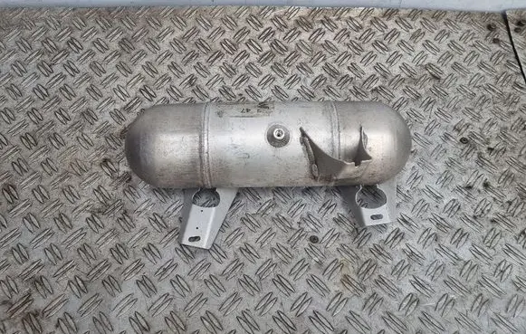 BMW 7 G11 G12 Vacuum air tank 6861937