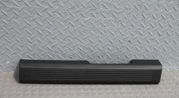 Nissan Qashqai J12 Front sill trim cover 769B56UA2A 769B5-6UA2A LISTWA-PROGOWA