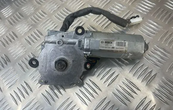 Mercedes-Benz E W211 Sunroof motor/actuator 0390200020