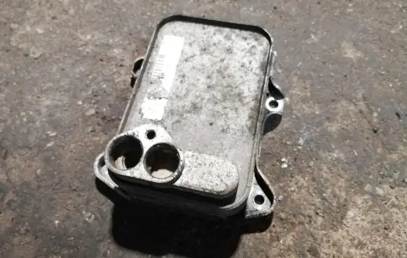Engine oil radiator