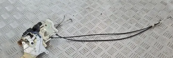 Isuzu D-Max Front door lock