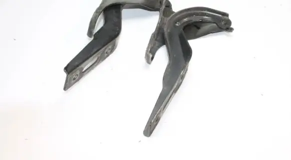 Honda CR-V Engine bonnet/hood hinges