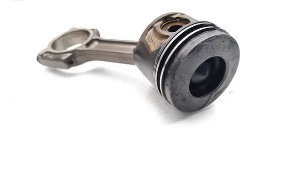 Nissan Juke I F15 Piston with connecting rod K9K636