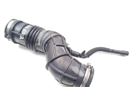 Air intake hose/pipe