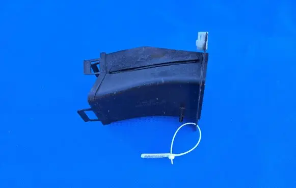 BMW X3 G01 Brake cooling air channel/duct 7400006
