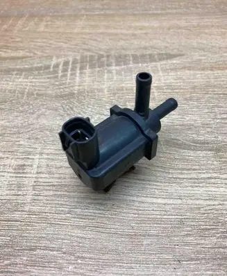 Toyota Prius (XW20) Turbo solenoid valve 9091012259 1362002771