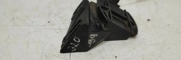 BMW 3 E46 Bumper support mounting bracket corner 8195322