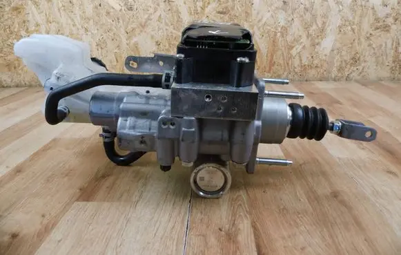 Toyota Corolla E210 E21 Hydraulic servotronic pressure valve 4721012340