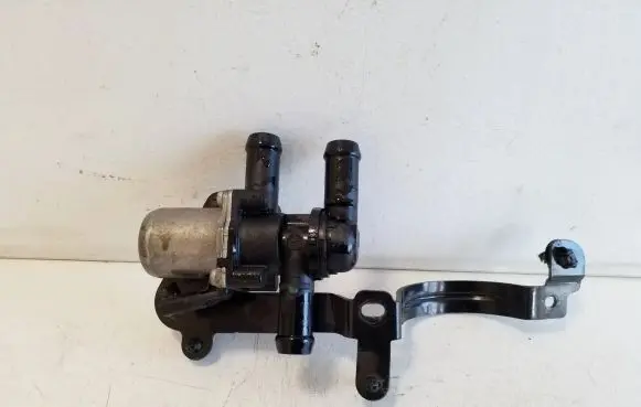 Volvo XC40 Electric auxiliary coolant/water pump 31461924