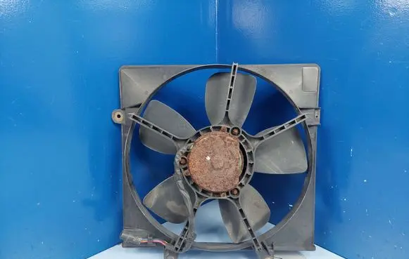 KIA Carnival Electric radiator cooling fan 0K55215025