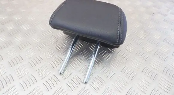 Nissan Qashqai Rear seat headrest 