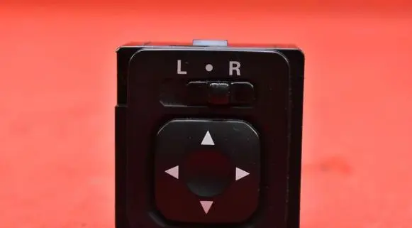 Mitsubishi Lancer Mirror heating switch 183569