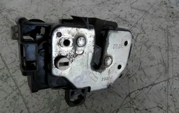 Fiat Panda 141 Rear door lock 46803513