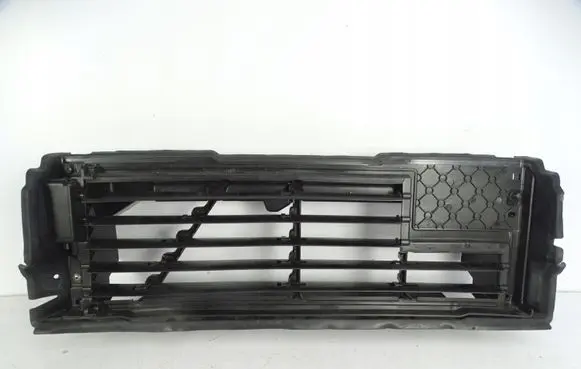 Land Rover Defender Intercooler air guide/duct channel L8B28475BF