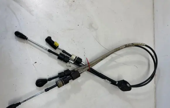 Land Rover Freelander 2 - LR2 Gear shift cable linkage PA6530GF