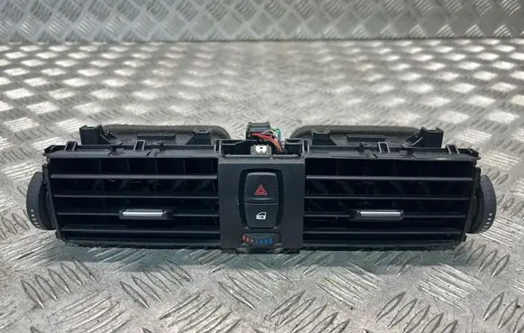 BMW 3 F30 F35 F31 Dash center air vent grill 9218552