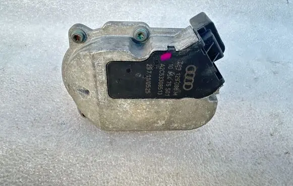Audi A6 S6 C6 4F Intake manifold valve actuator/motor 059129086M A2C53308513 1045475S01