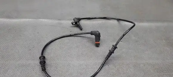 Mercedes-Benz Vito Viano W447 ABS brake wheel speed sensor PA047