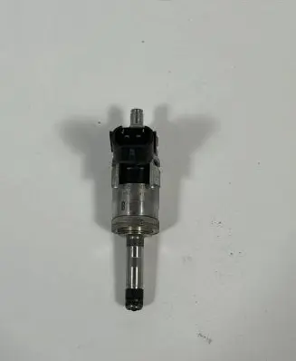 Toyota RAV 4 (XA50) Fuel injector 23250-25010