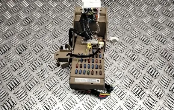 Subaru Forester SH Fuse module 82201FG010