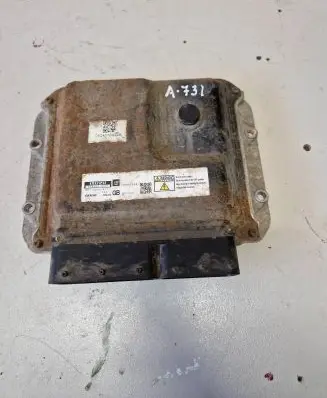 Opel Zafira B Engine control unit/module 8980539091 MB2758008171