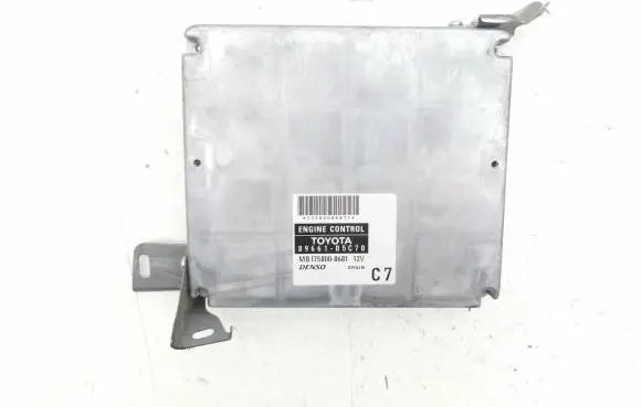 Toyota Avensis T250 Engine control unit/module 8966105C70