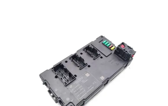 BMW 3 E90 E91 Fuse module 9317174 61.35-9317174-01 A2C30450113