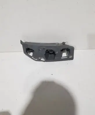 Skoda Kamiq Front bumper mounting bracket 658807056