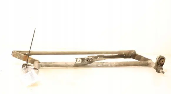Volkswagen Golf VI Front wiper linkage 