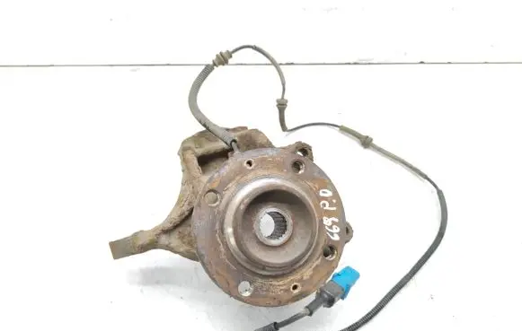 Citroen C3 Pluriel Front wheel hub spindle knuckle