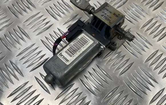 Volkswagen PASSAT B6 Seat adjustment motor D2957 988582102 960545100