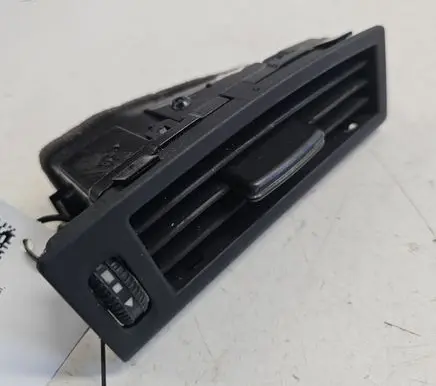 Mercedes-Benz S W221 Dash center air vent grill A2218300354