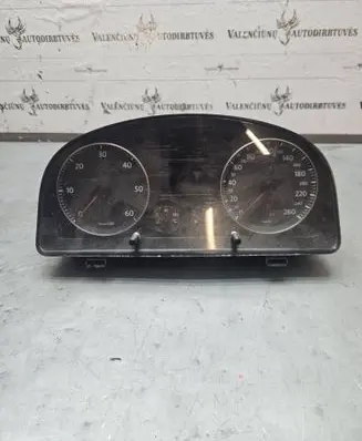Volkswagen Touran I Speedometer (instrument cluster) V1714141 VWZ7Z0C7872599 1T0920860C