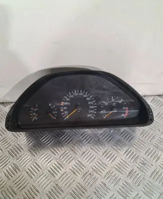 Mercedes-Benz E W210 Speedometer (instrument cluster) 2105403348